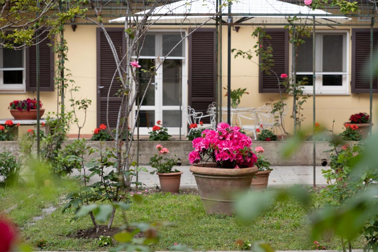 Casa Ferie Sant’Anna Hotel Florenţa Exterior foto