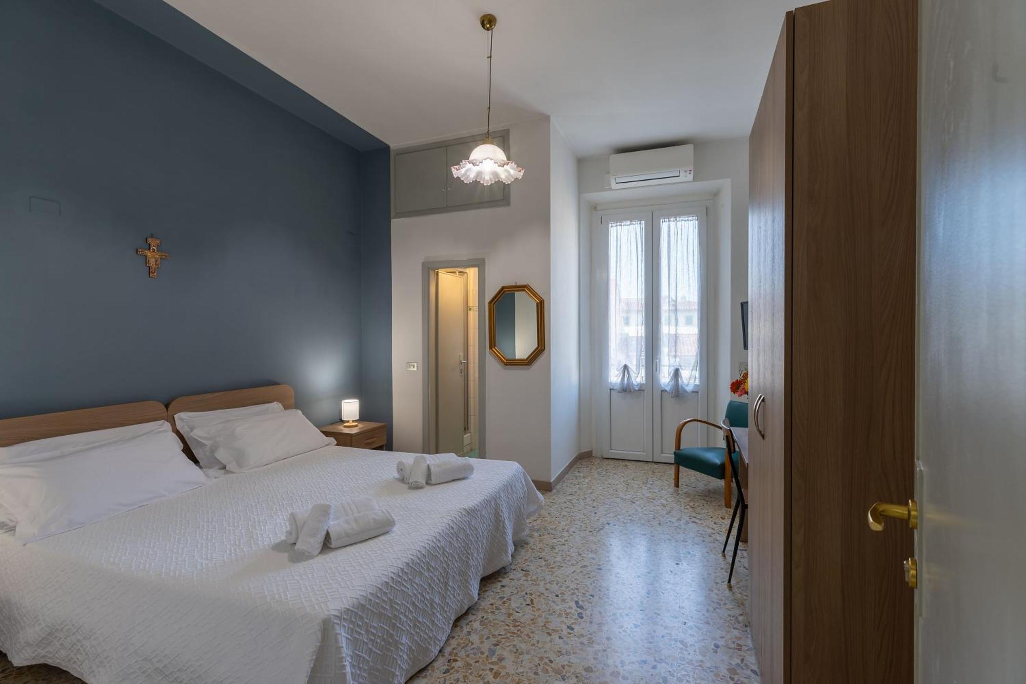 Casa Ferie Sant’Anna Hotel Florenţa Exterior foto